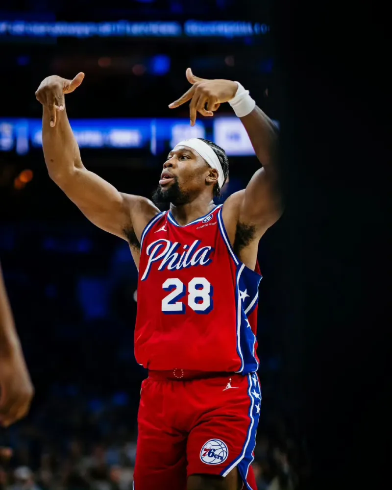 今夜圣安东尼奥马刺迎来里程碑——NBA总决赛节点到来,管理层满意,年轻球员得到机会的简单介绍 今夜圣安东尼奥马刺迎来里程碑——NBA总决赛节点到来,管理层满意,年轻球员得到机会的简单介绍